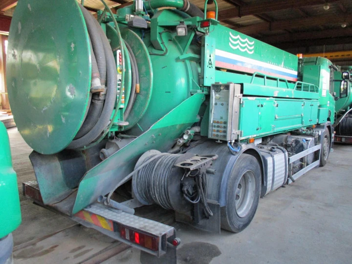Цистерна комби FLEXLINE 207 Регистрационный знак: В685ЕВ178 VIN: XLEP4X20005261034 Инвентарный номер: 15828